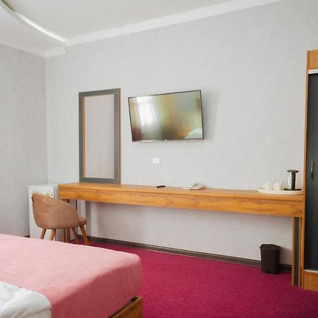 Rich Hotel Turkistan מראה חיצוני תמונה