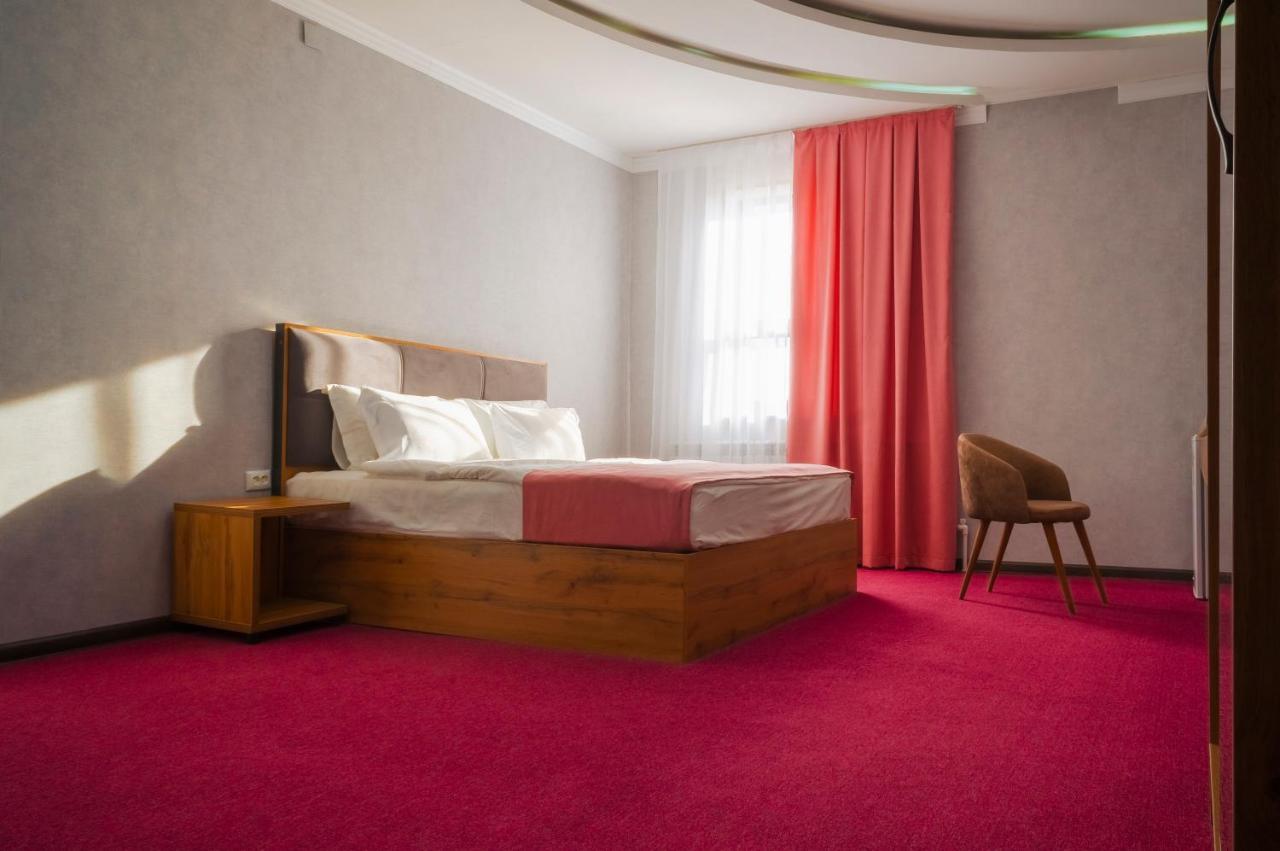 Rich Hotel Turkistan מראה חיצוני תמונה